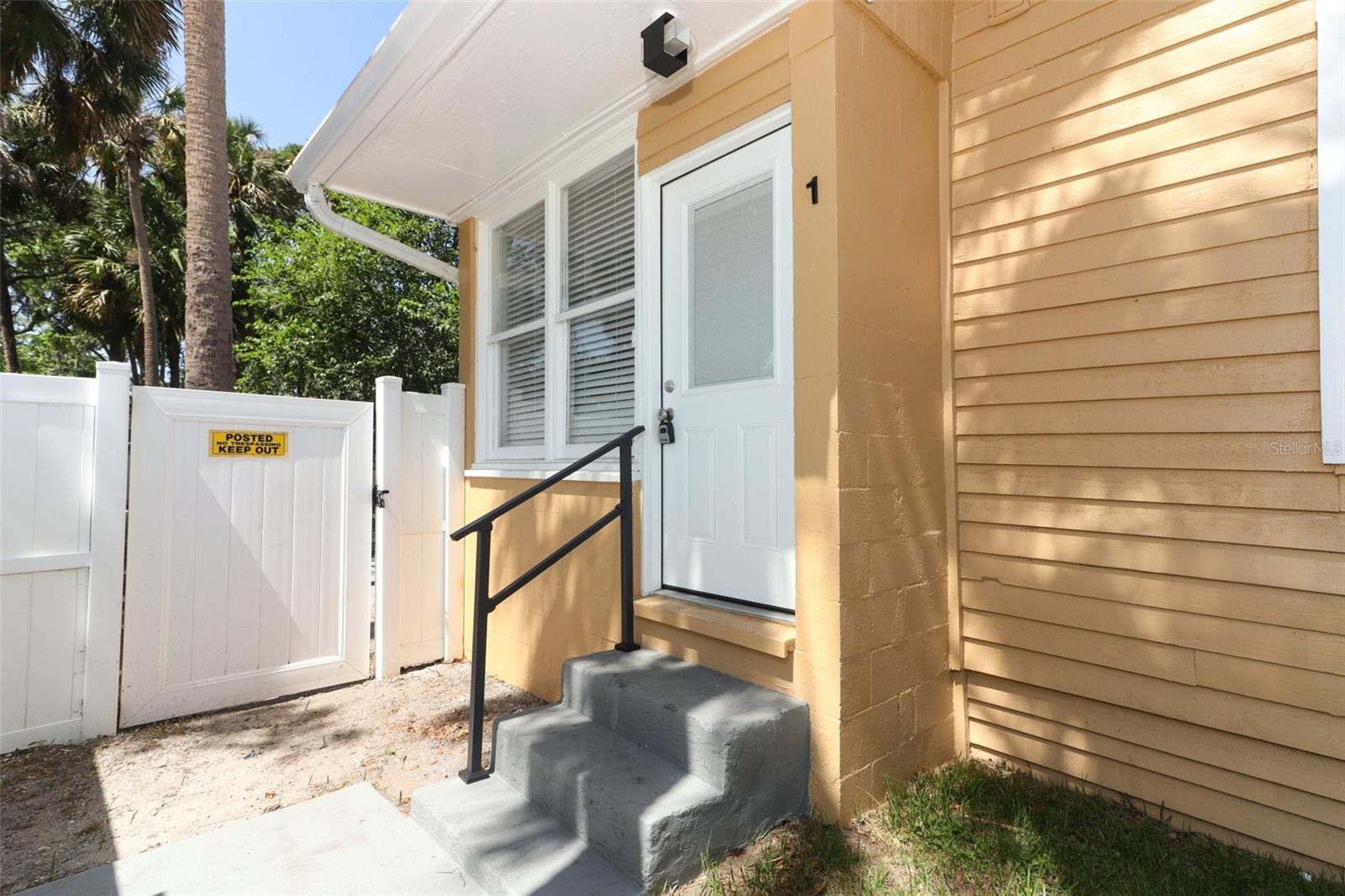 860 MAGNOLIA AVE #1, DAYTONA BEACH, FL, 32114