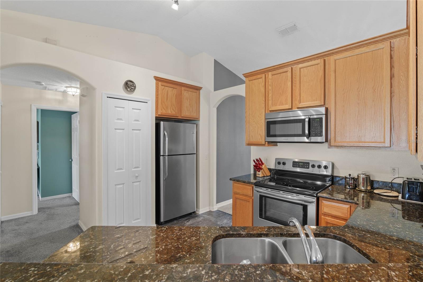 817 BENTON LAKE DR S, DELAND, FL, 32724