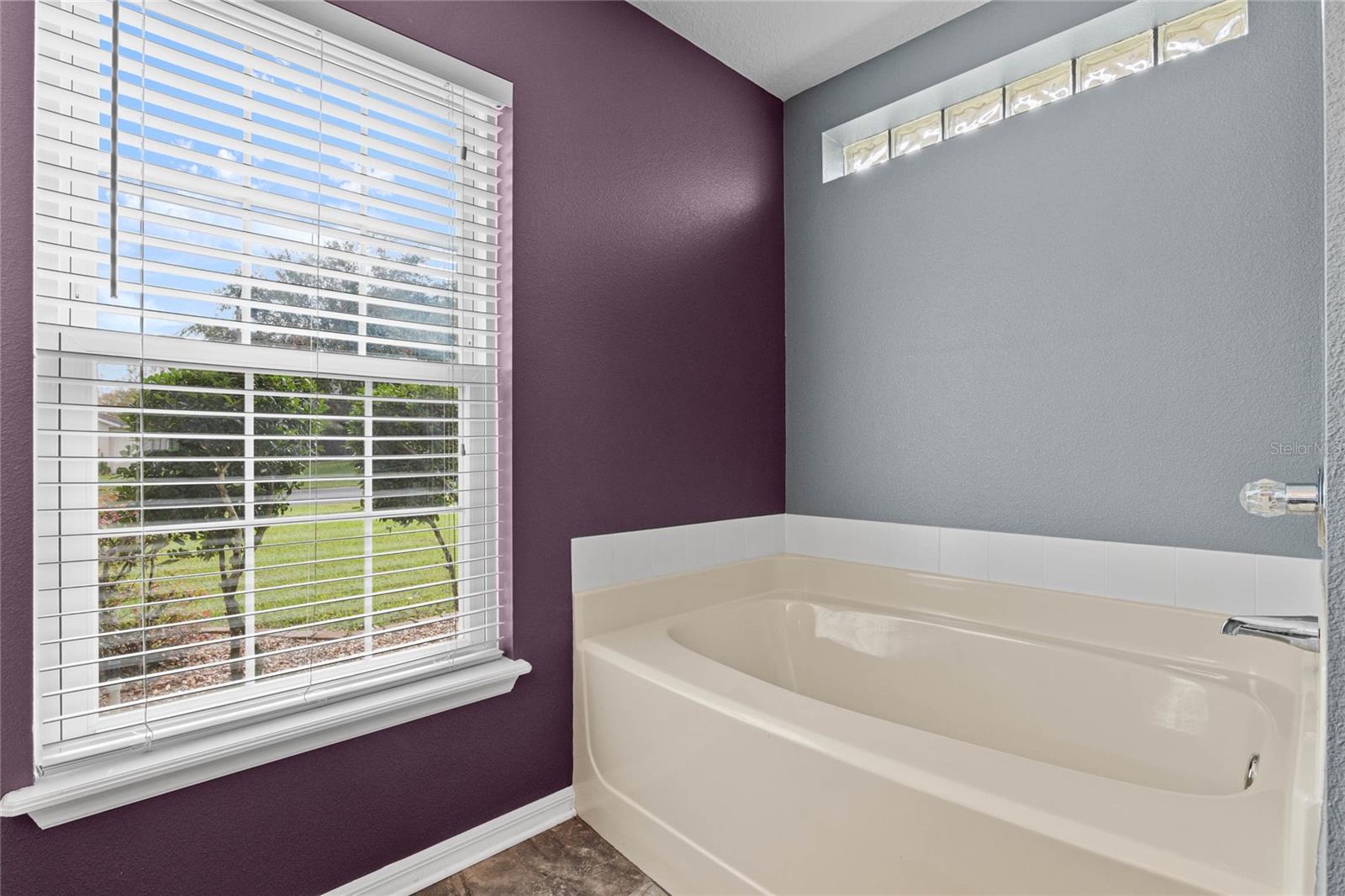817 BENTON LAKE DR S, DELAND, FL, 32724