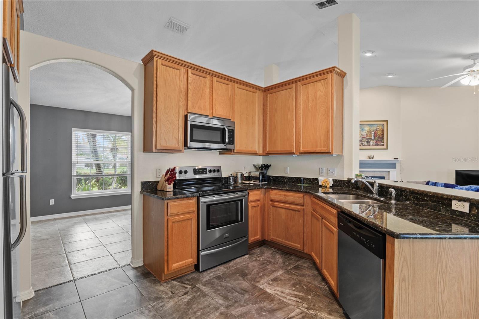 817 BENTON LAKE DR S, DELAND, FL, 32724