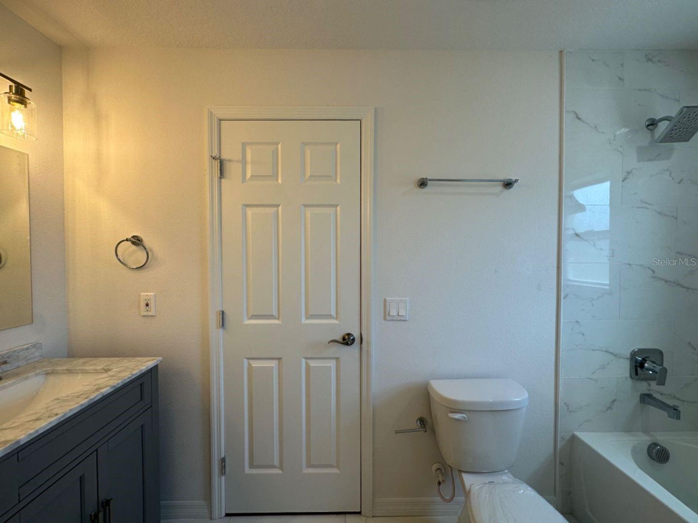 409 ST JOHNS LN, KISSIMMEE, FL, 34759