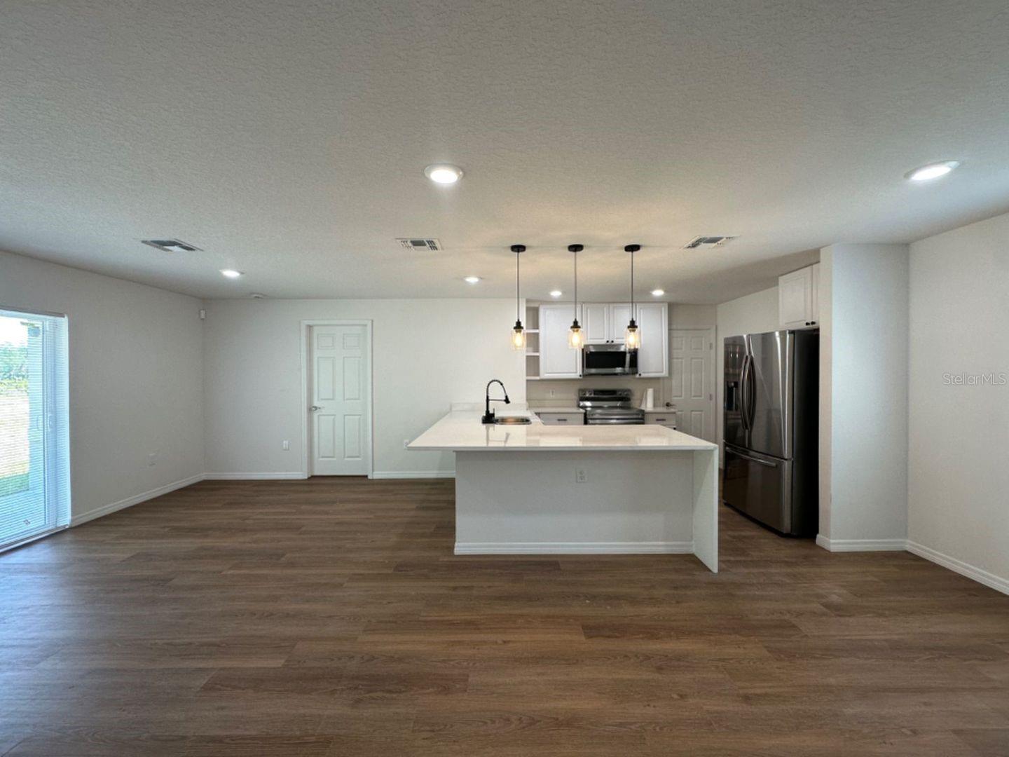 409 ST JOHNS LN, KISSIMMEE, FL, 34759