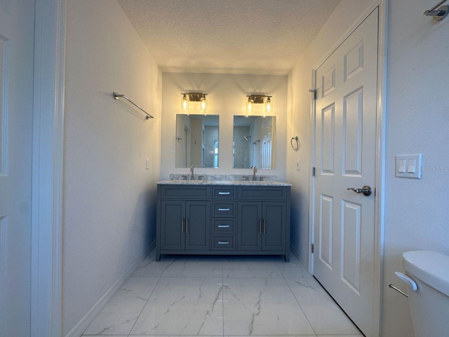 409 ST JOHNS LN, KISSIMMEE, FL, 34759