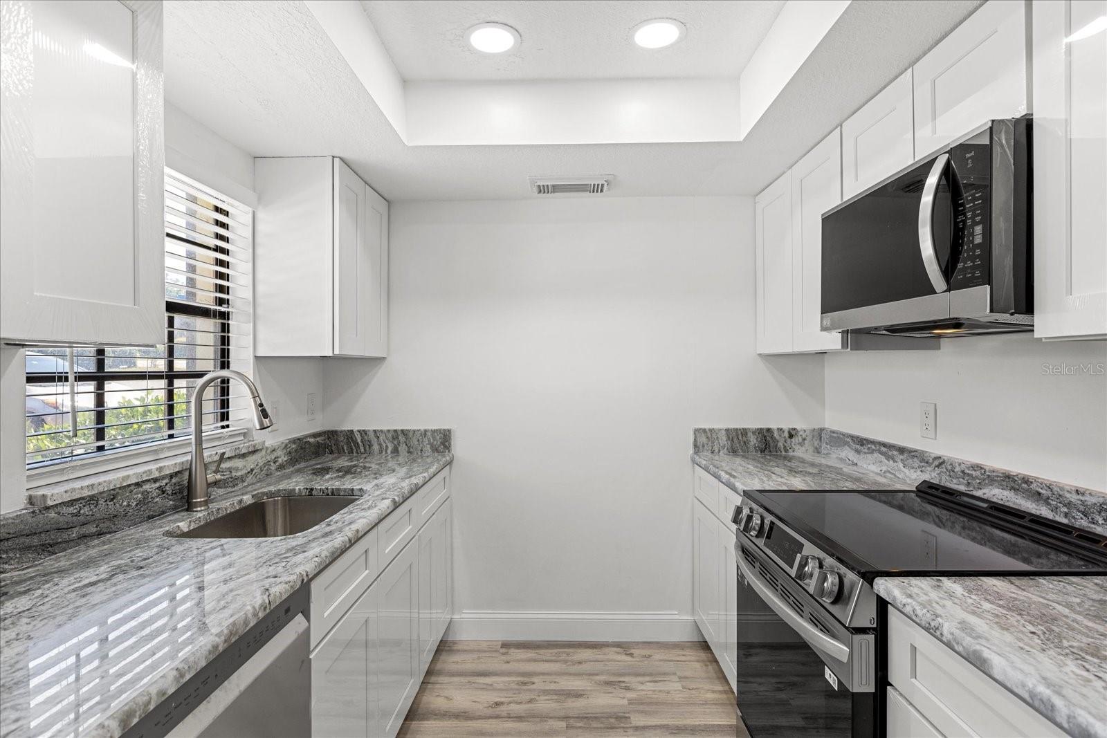 500 NEWELL HILL RD #113A, LEESBURG, FL, 34748