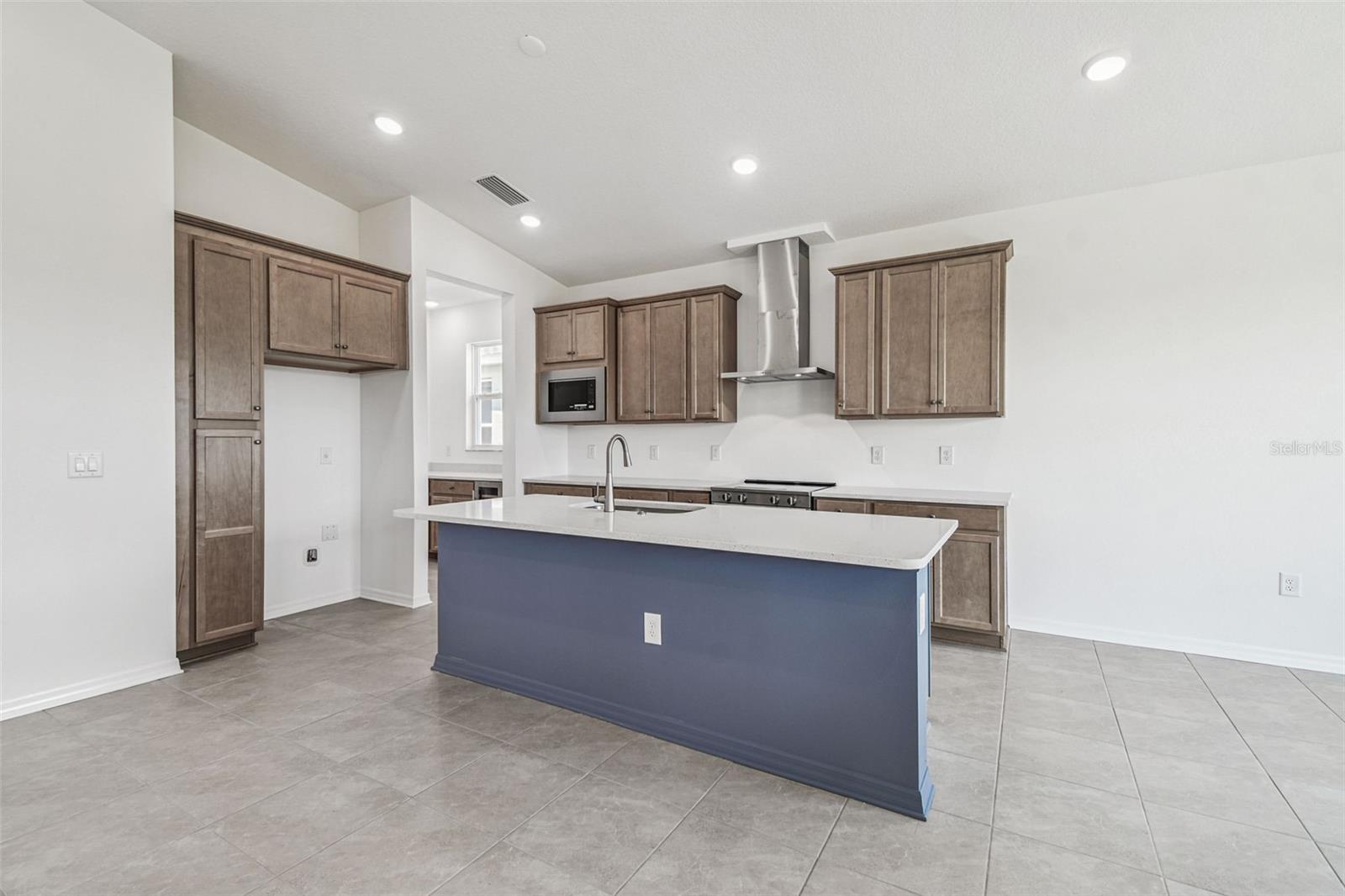 260 HILLSHIRE PL, SPRING HILL, FL, 34609