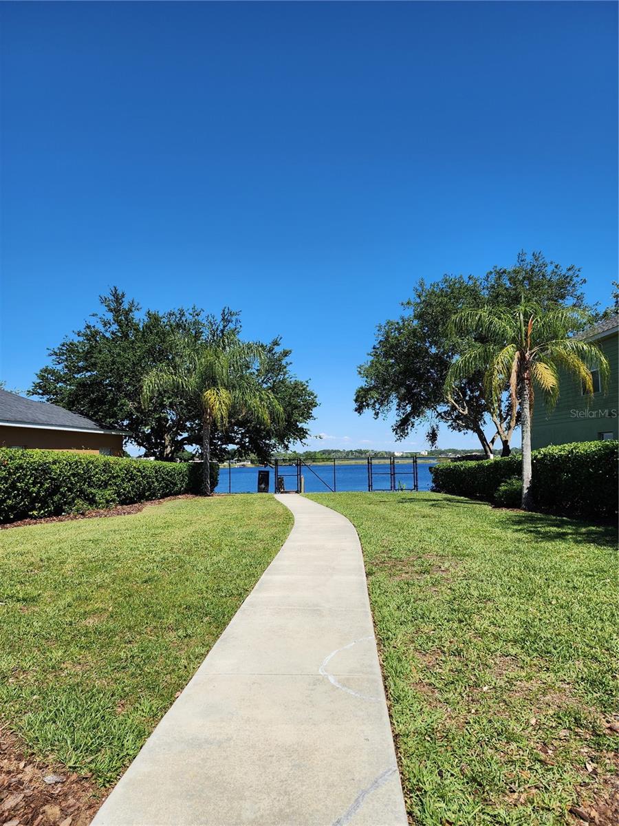 1224 LONGVILLE CIR, TAVARES, FL, 32778