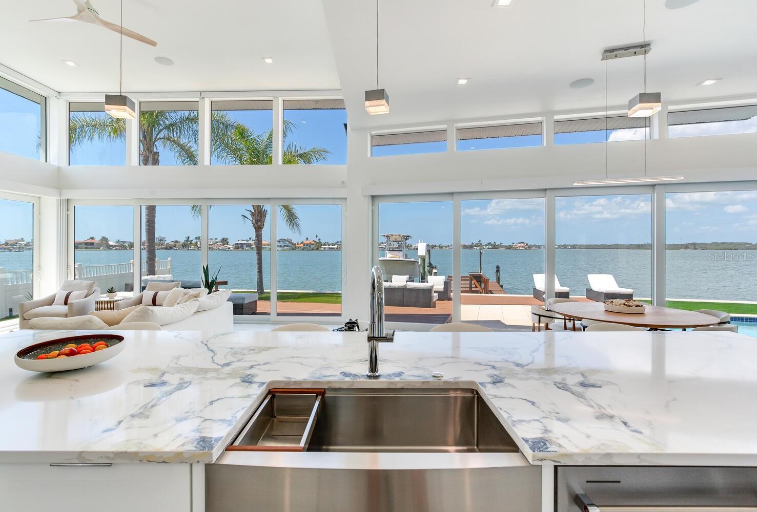 16496 REDINGTON DR, REDINGTON BEACH, FL, 33708