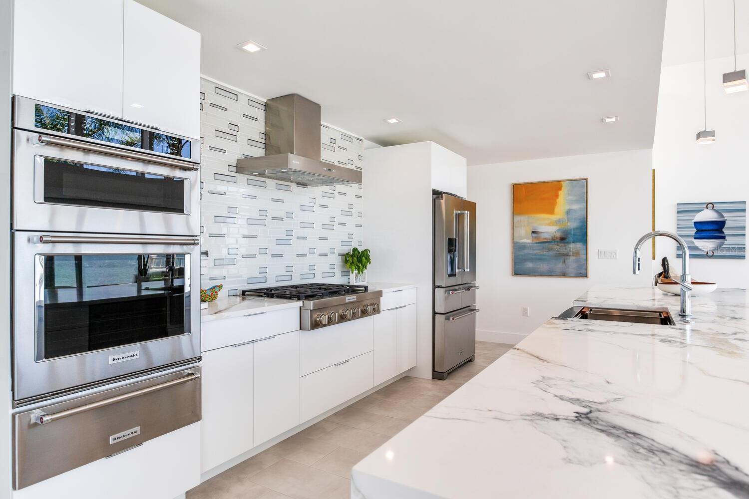 16496 REDINGTON DR, REDINGTON BEACH, FL, 33708