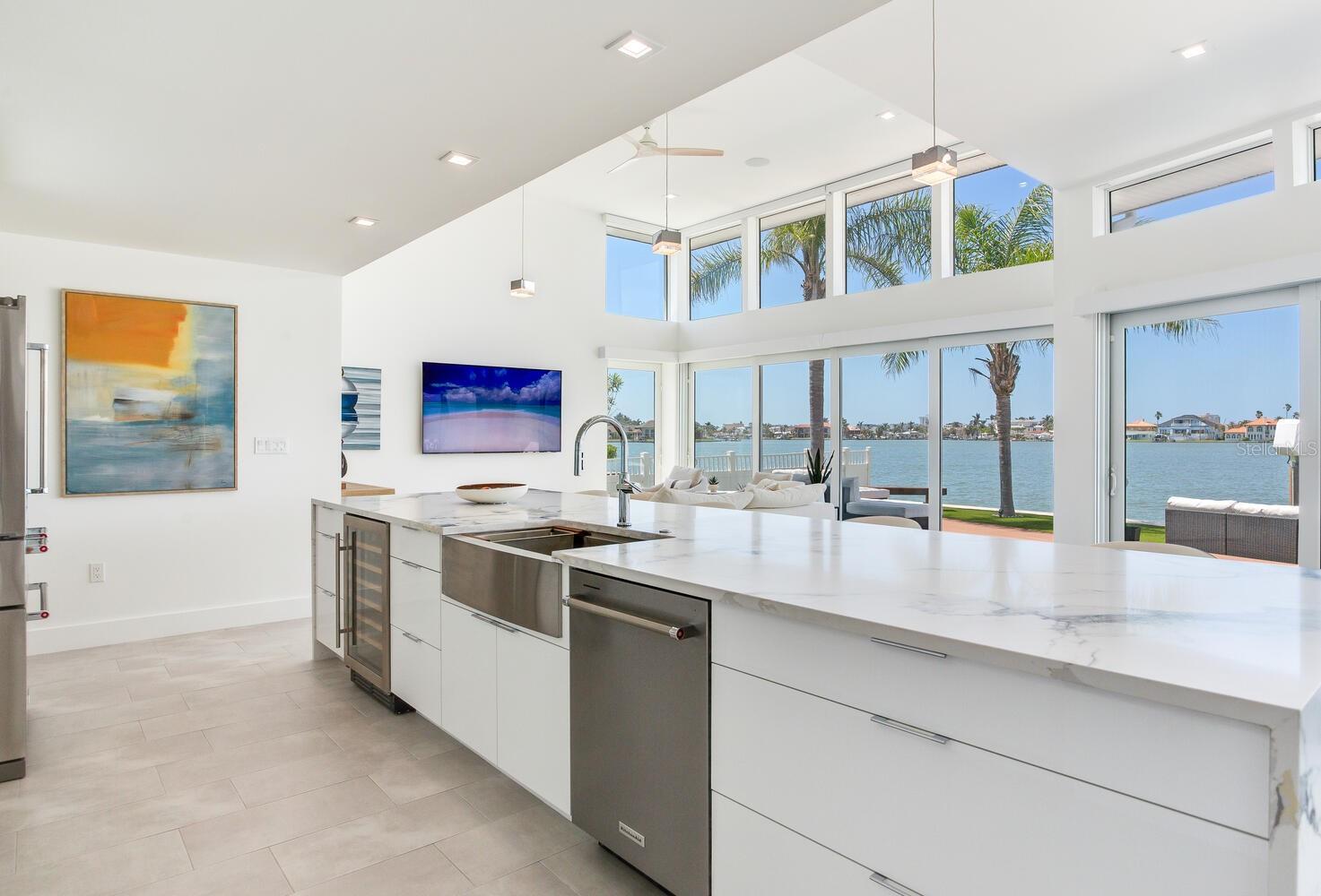 16496 REDINGTON DR, REDINGTON BEACH, FL, 33708