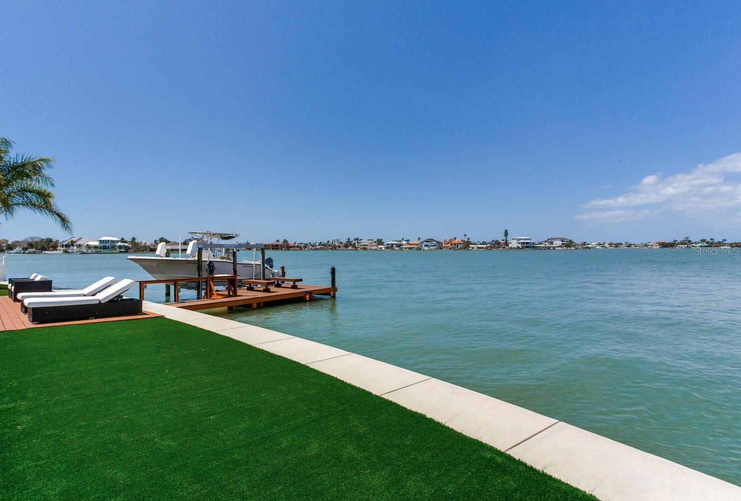 16496 REDINGTON DR, REDINGTON BEACH, FL, 33708