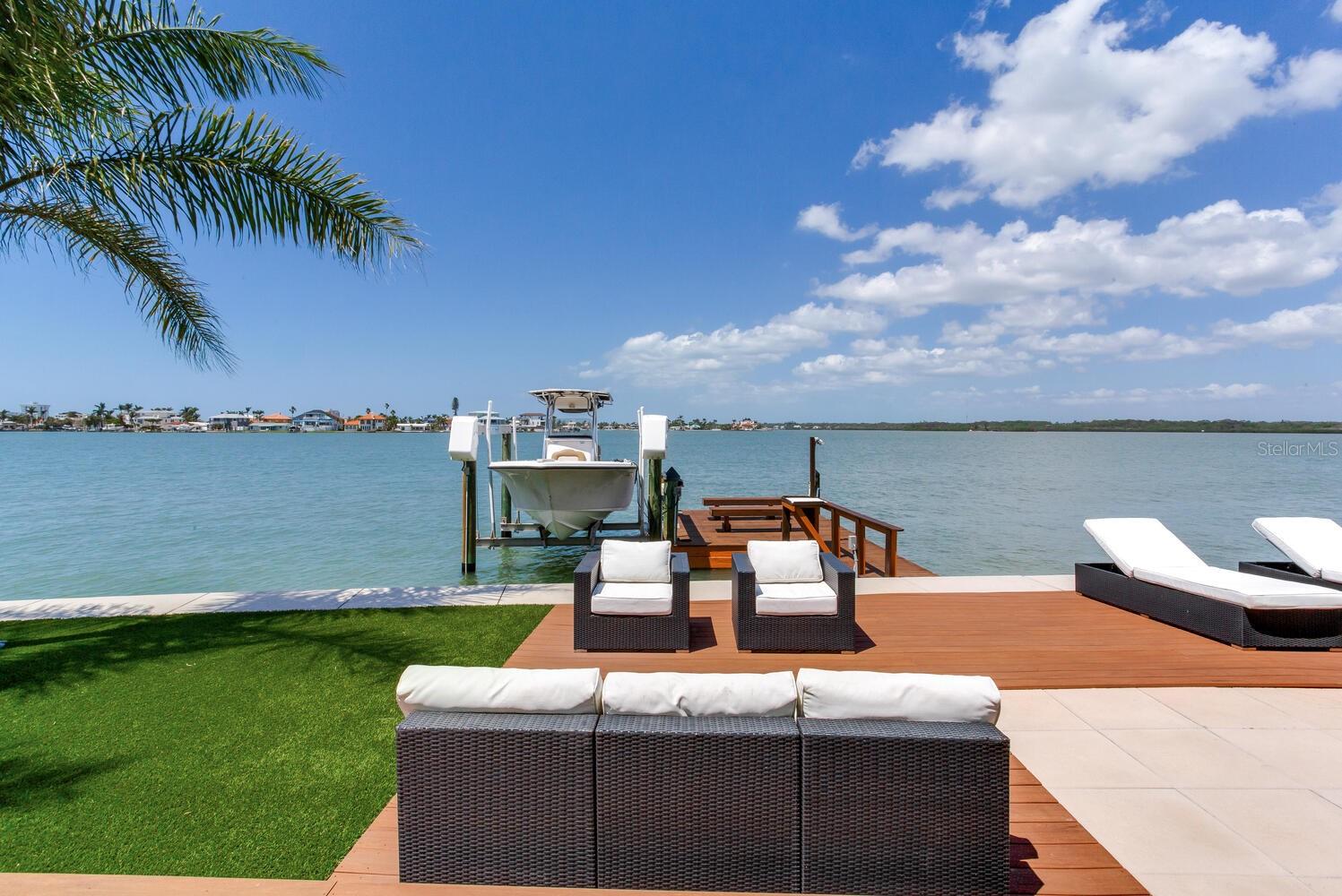 16496 REDINGTON DR, REDINGTON BEACH, FL, 33708