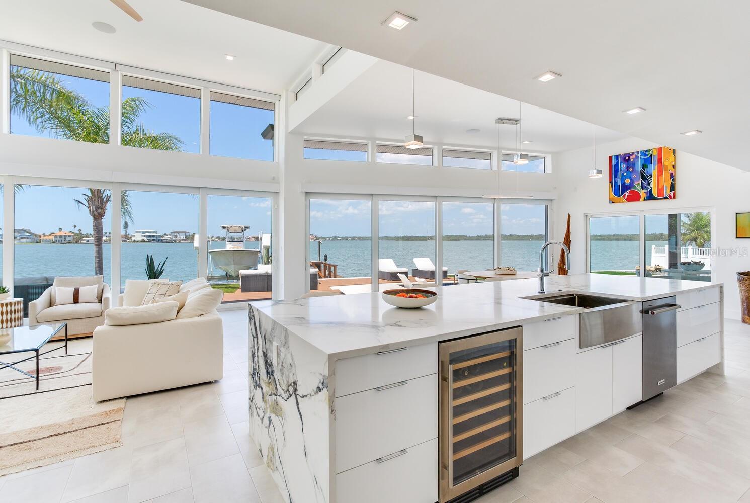 16496 REDINGTON DR, REDINGTON BEACH, FL, 33708