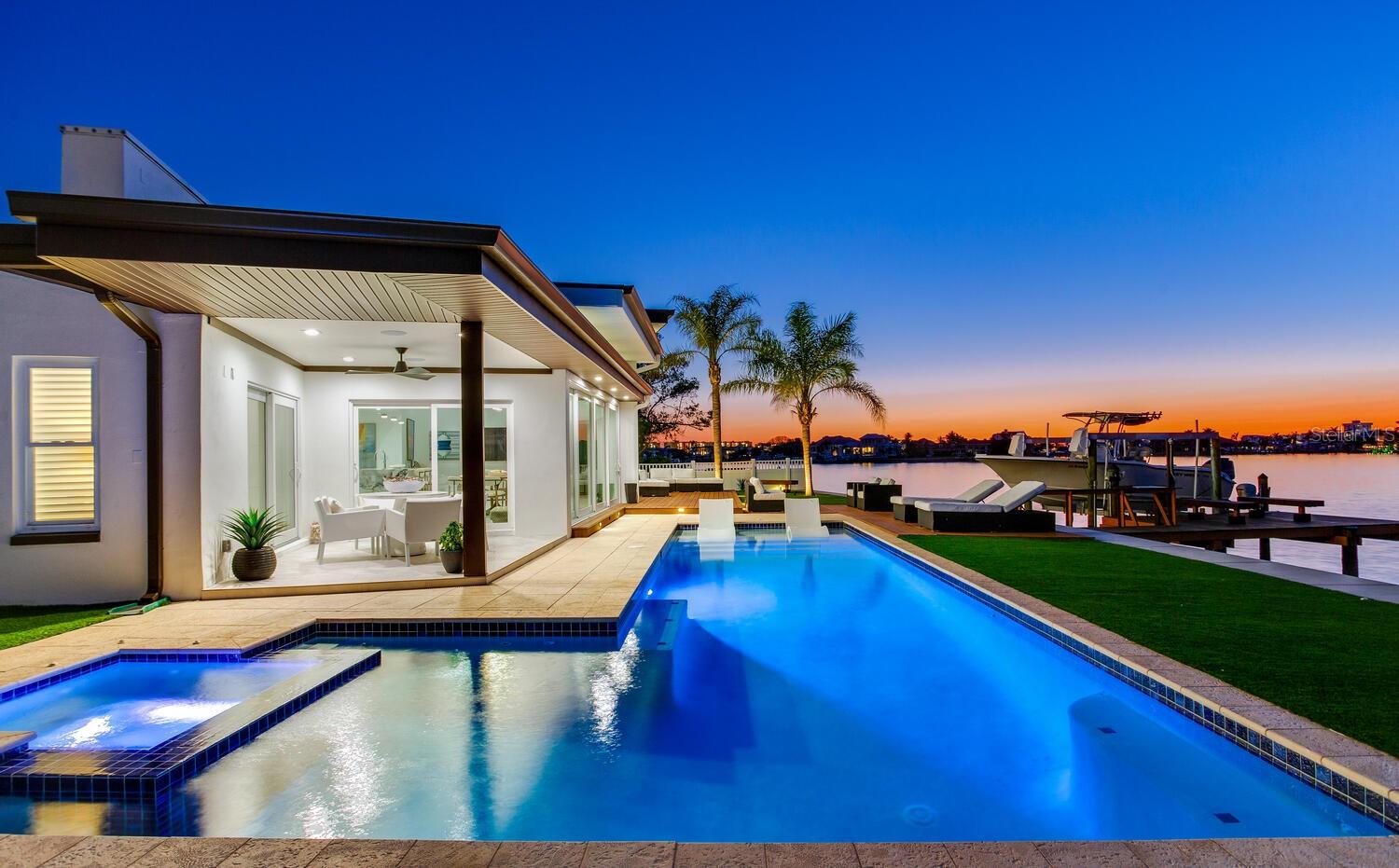 16496 REDINGTON DR, REDINGTON BEACH, FL, 33708