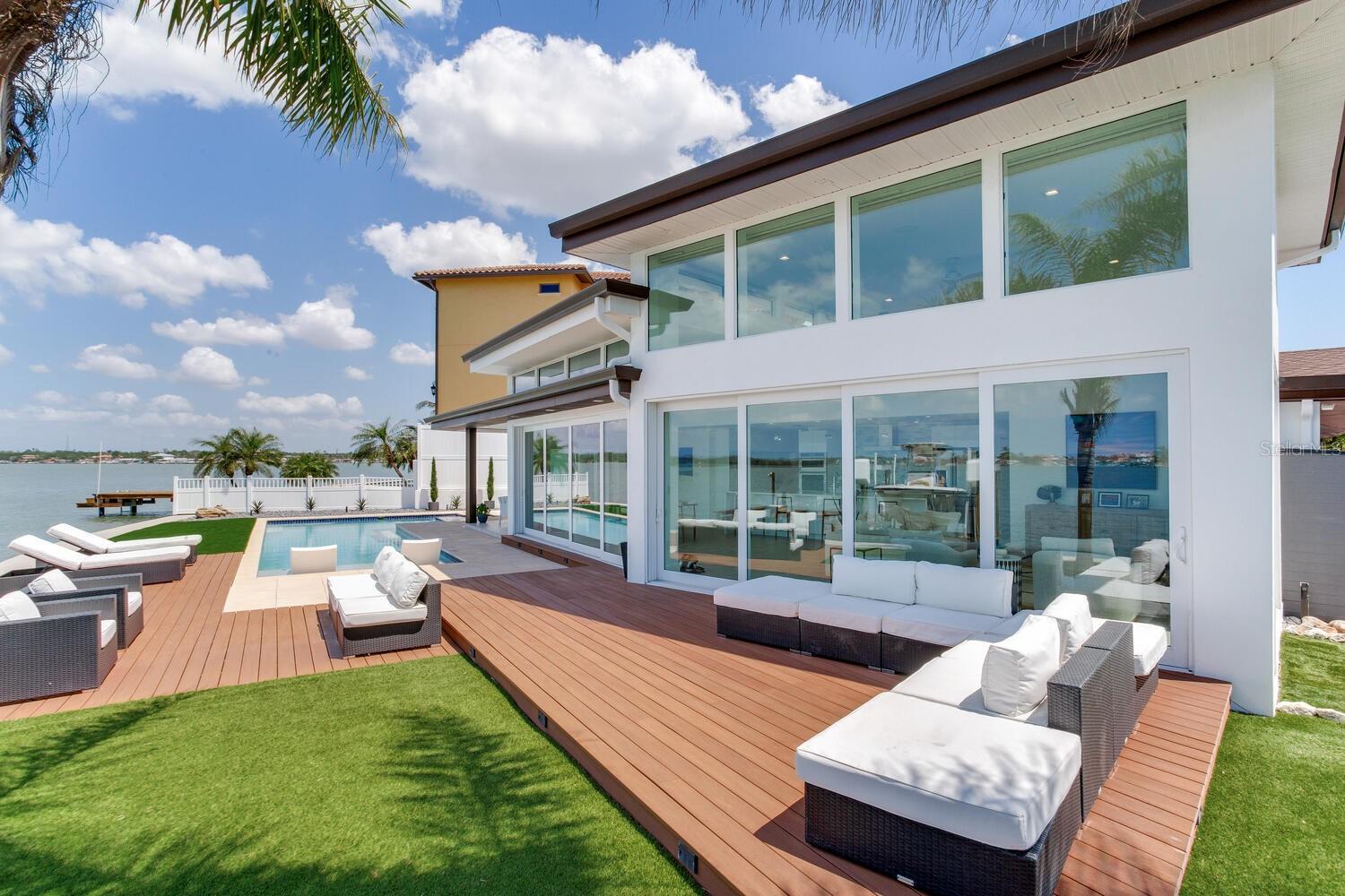 16496 REDINGTON DR, REDINGTON BEACH, FL, 33708