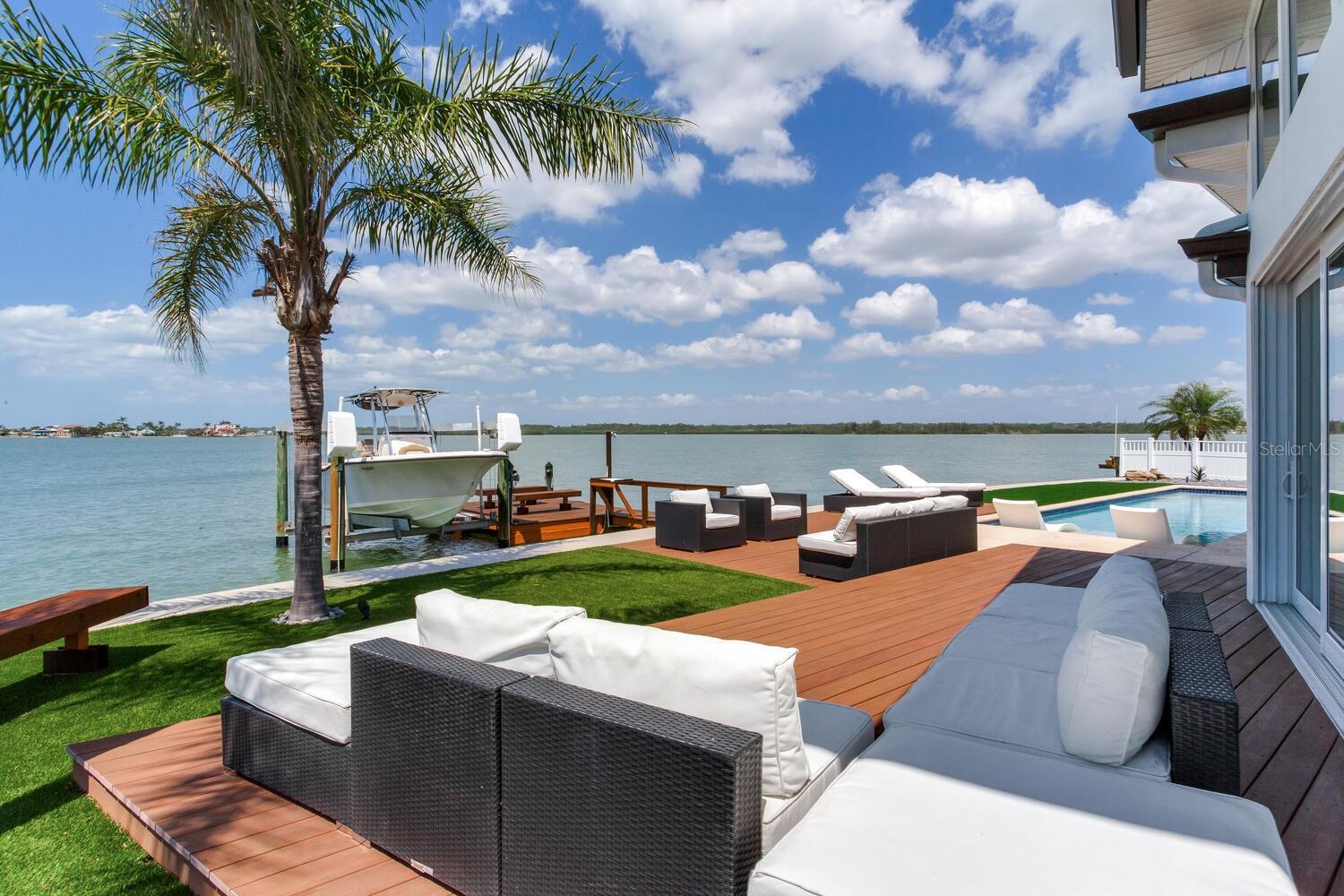 16496 REDINGTON DR, REDINGTON BEACH, FL, 33708