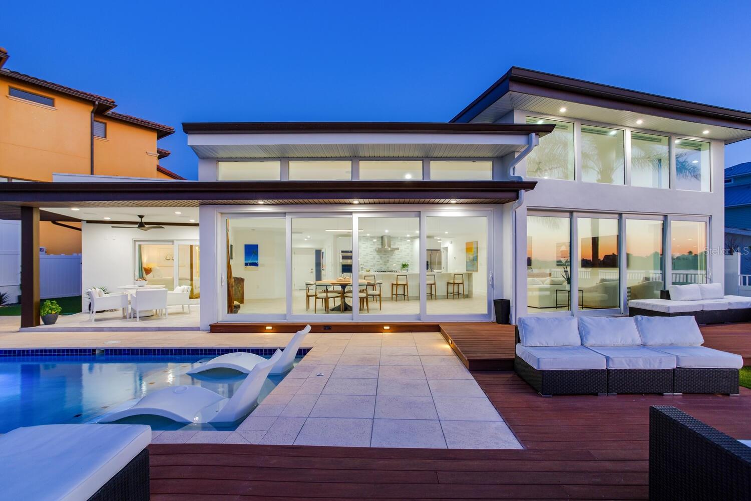 16496 REDINGTON DR, REDINGTON BEACH, FL, 33708