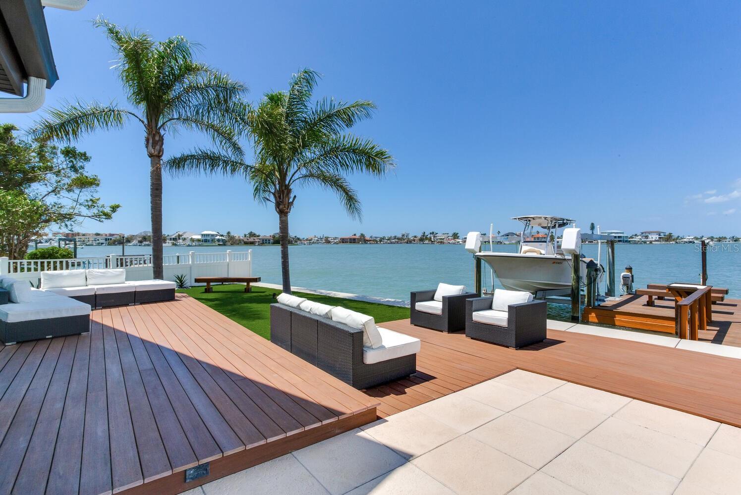 16496 REDINGTON DR, REDINGTON BEACH, FL, 33708