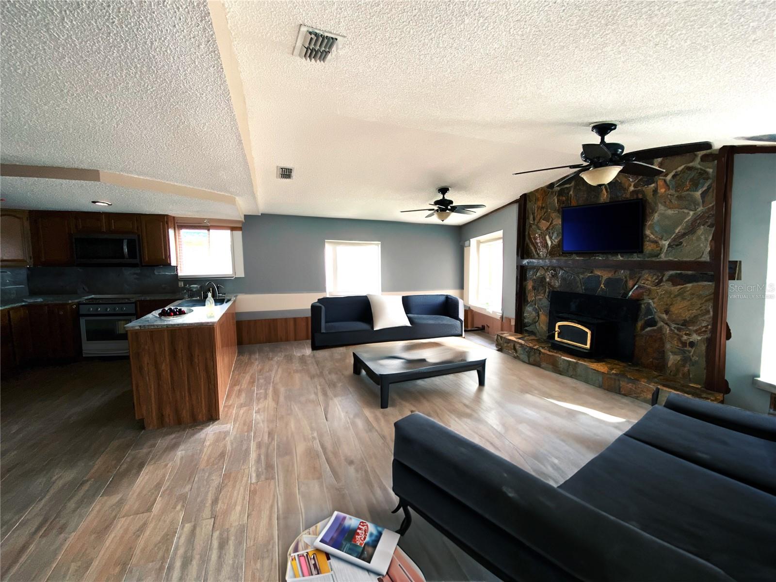 13930 KING AVE, HUDSON, FL, 34669