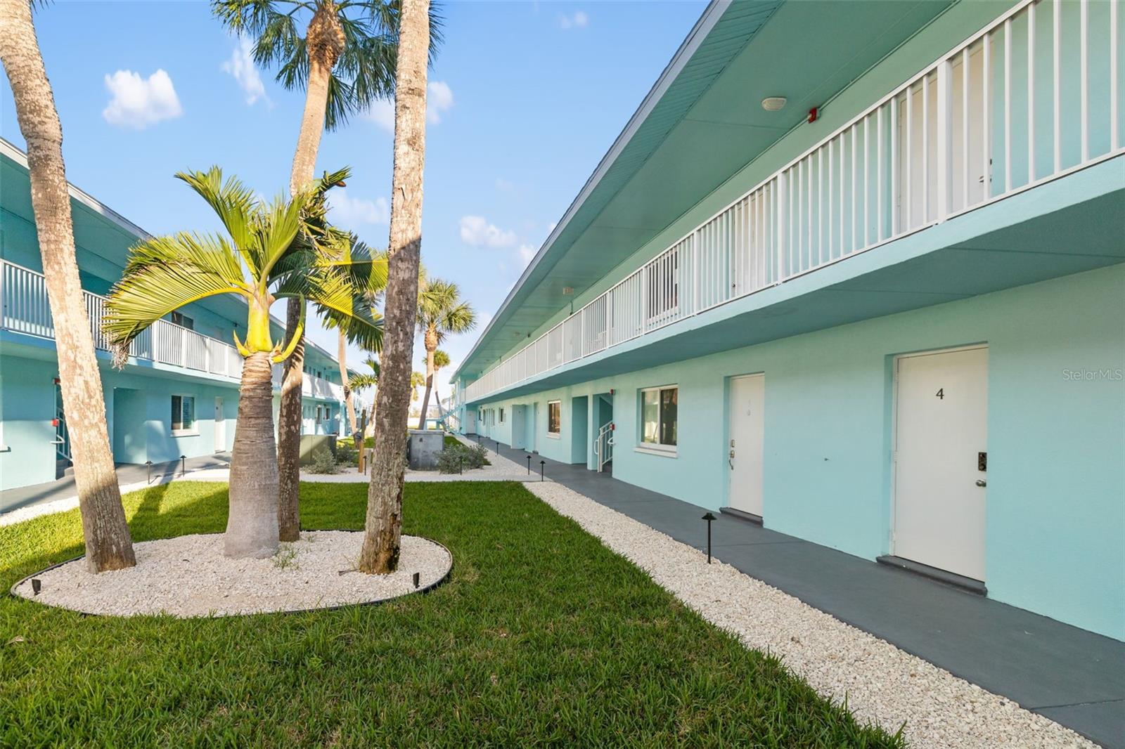 117 7TH ST N #5, BRADENTON BEACH, FL, 34217