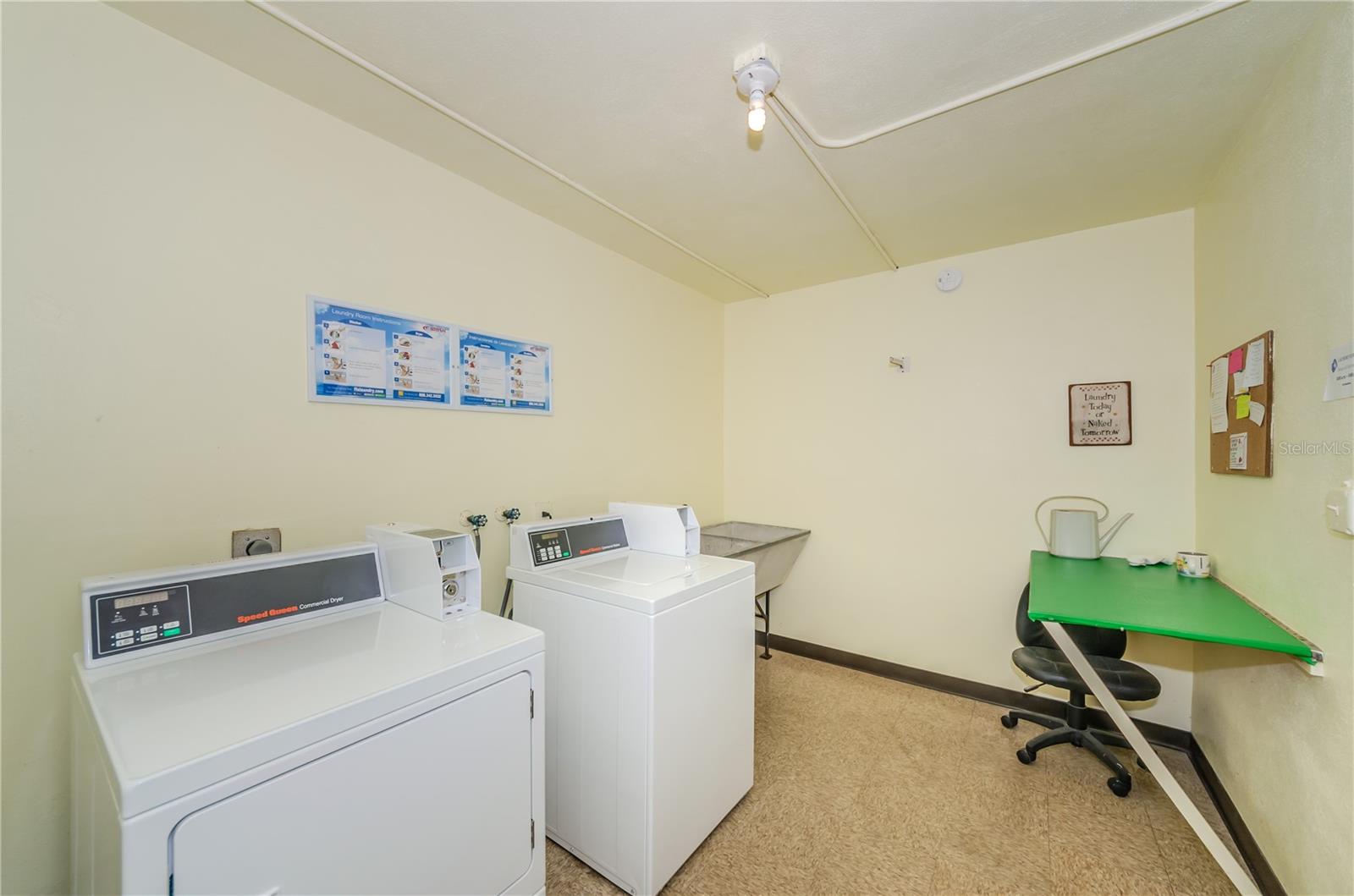 650 PINELLAS POINT DR S #216, ST PETERSBURG, FL, 33705