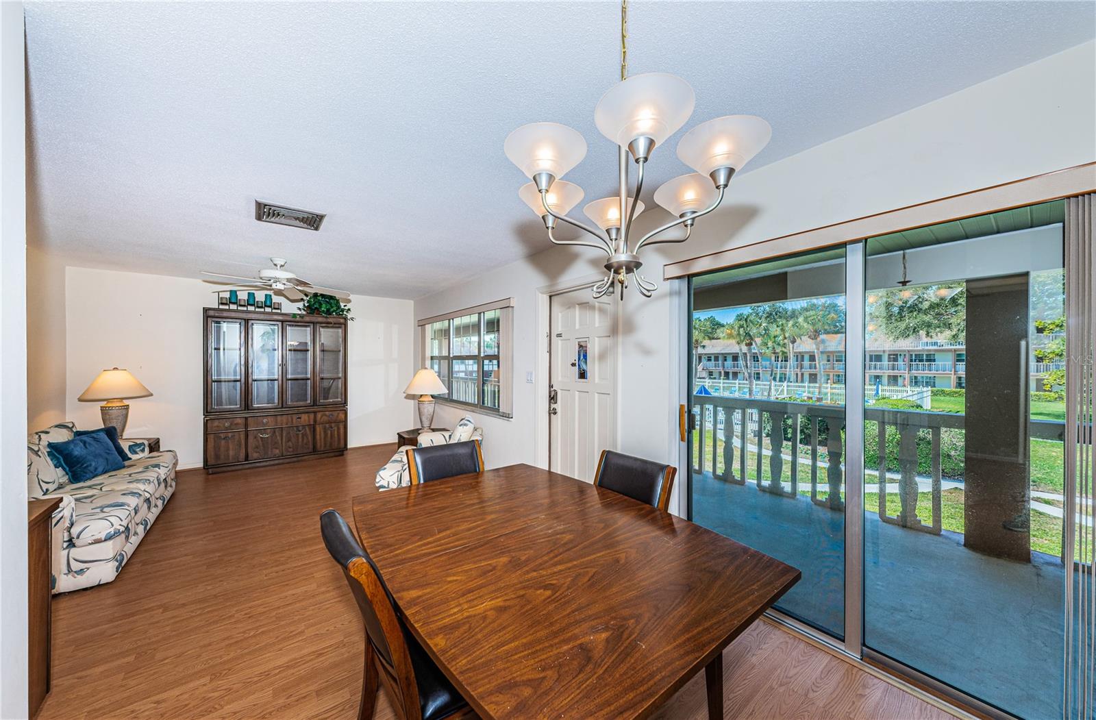 650 PINELLAS POINT DR S #216, ST PETERSBURG, FL, 33705