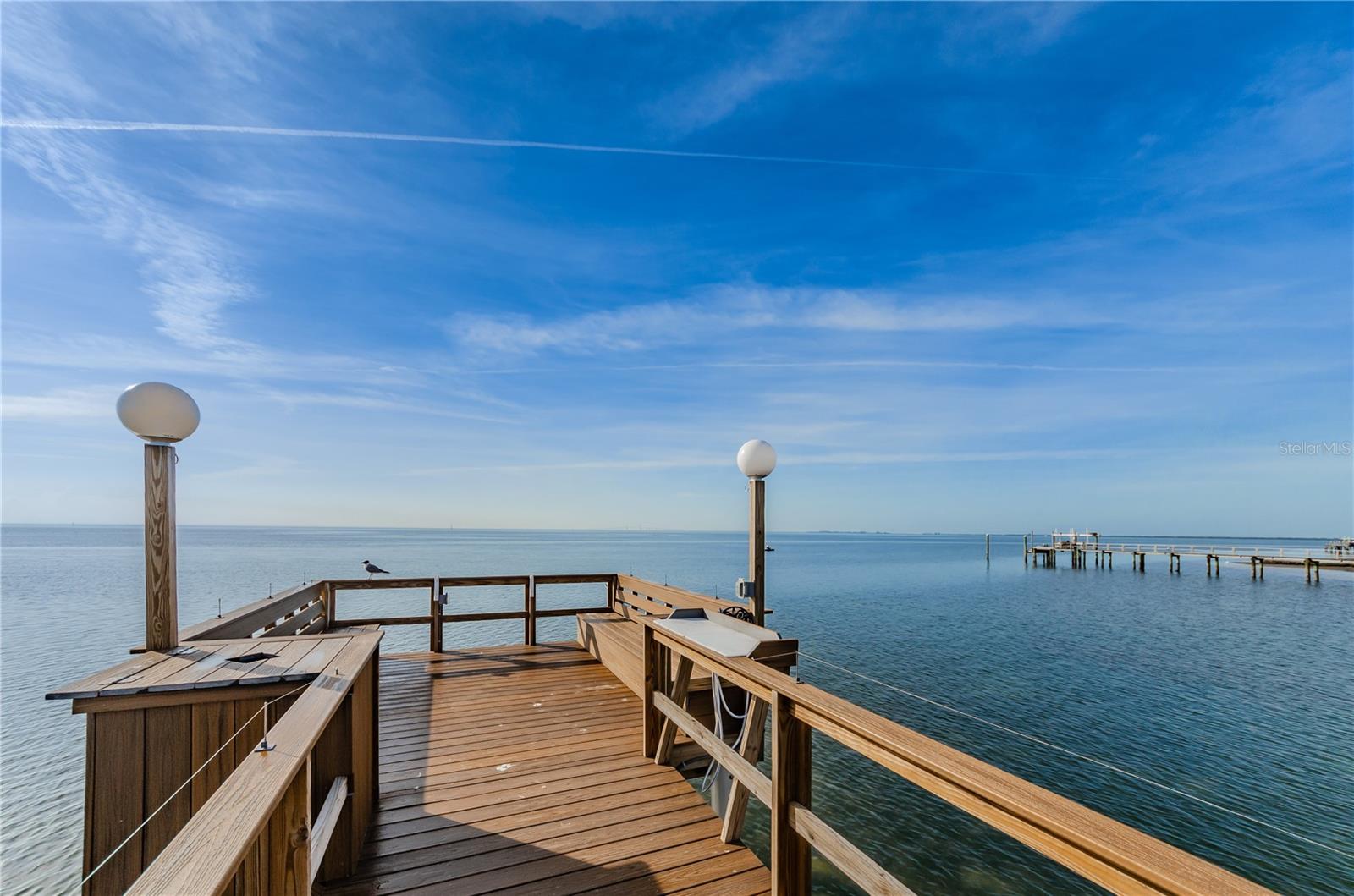 650 PINELLAS POINT DR S #216, ST PETERSBURG, FL, 33705
