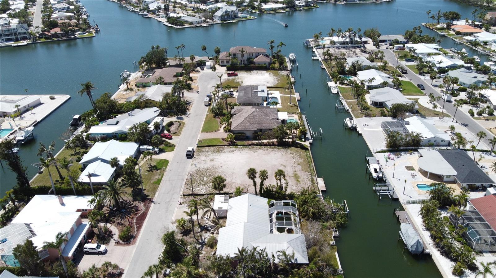 609 BARONET LN, HOLMES BEACH, FL, 34217
