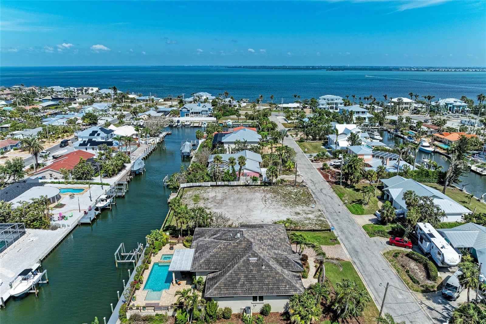 609 BARONET LN, HOLMES BEACH, FL, 34217