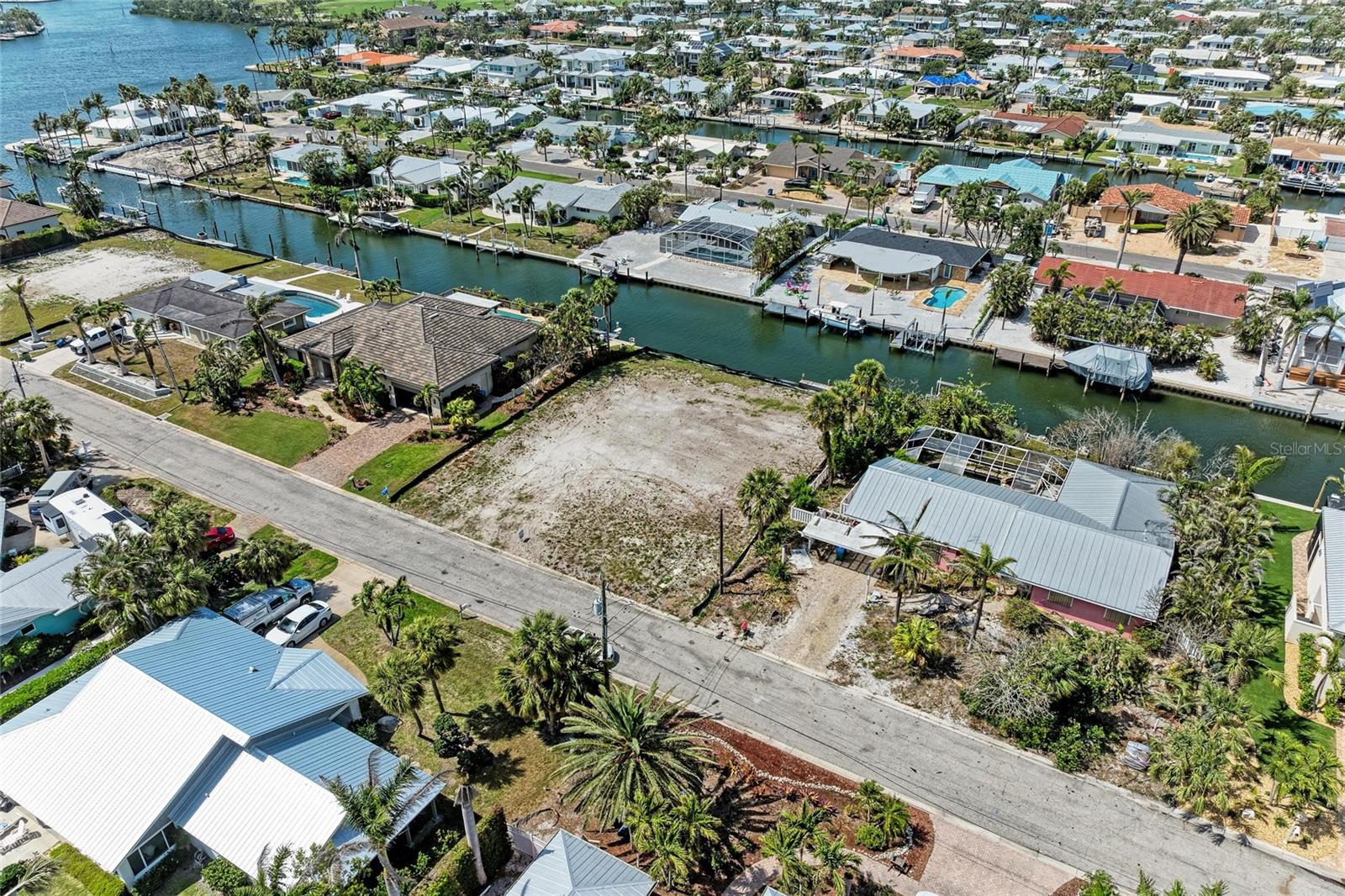609 BARONET LN, HOLMES BEACH, FL, 34217