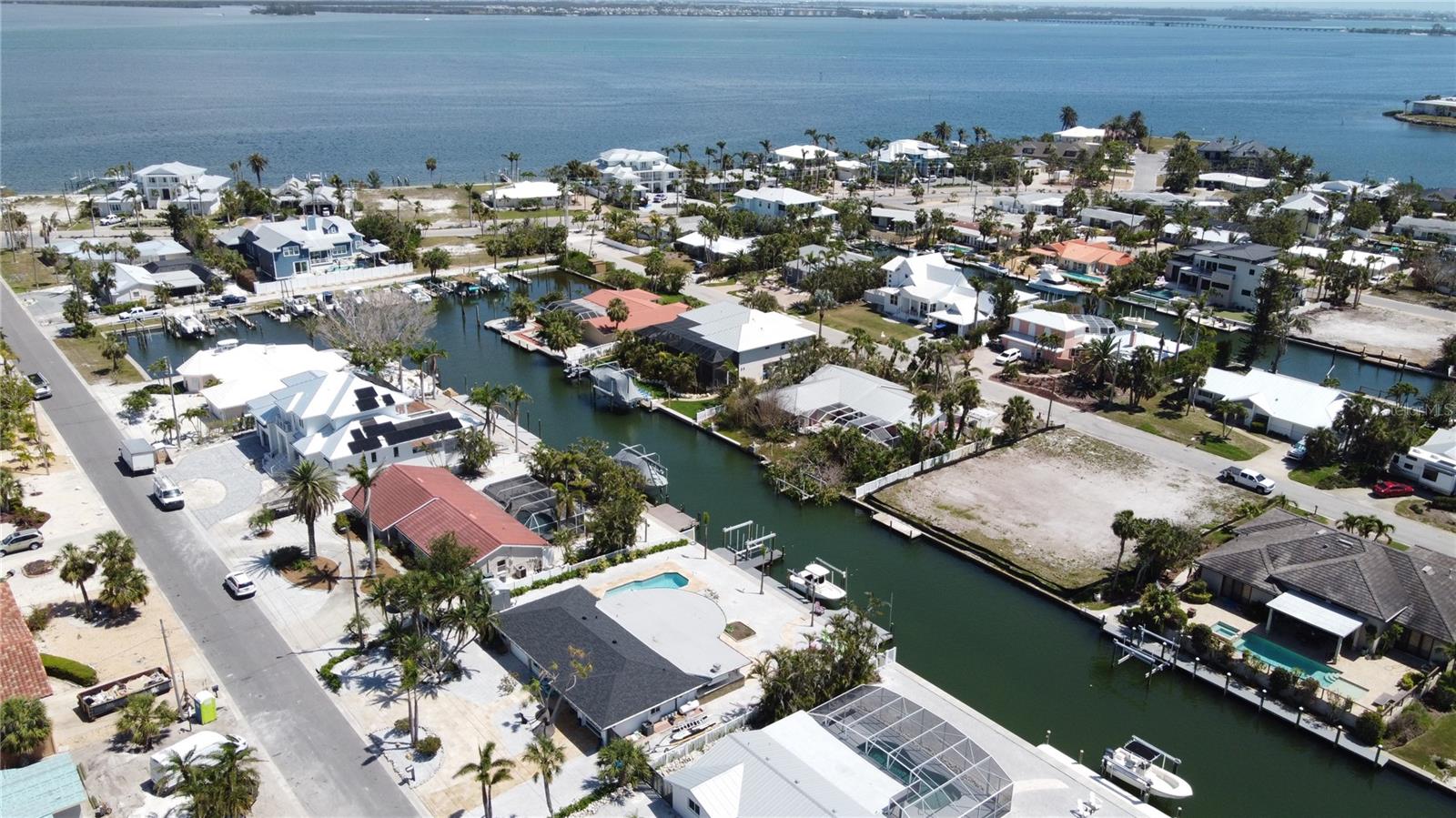609 BARONET LN, HOLMES BEACH, FL, 34217