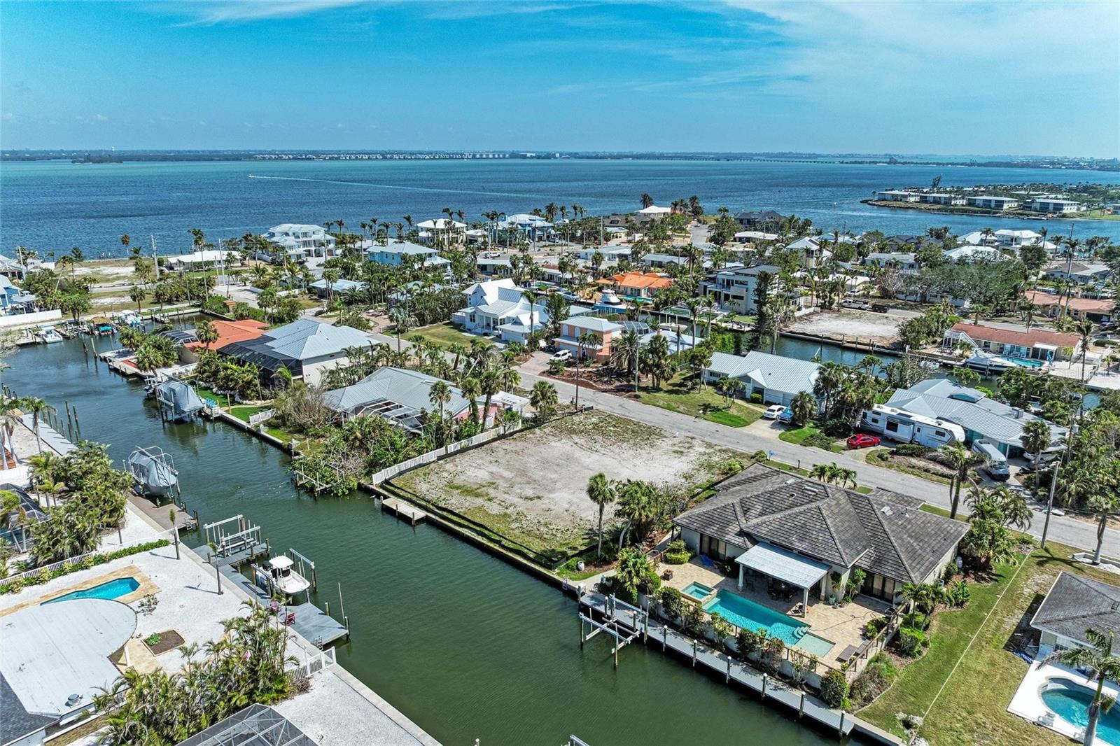 609 BARONET LN, HOLMES BEACH, FL, 34217