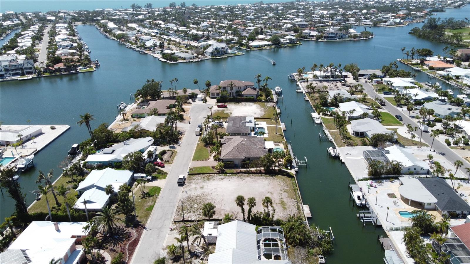 609 BARONET LN, HOLMES BEACH, FL, 34217