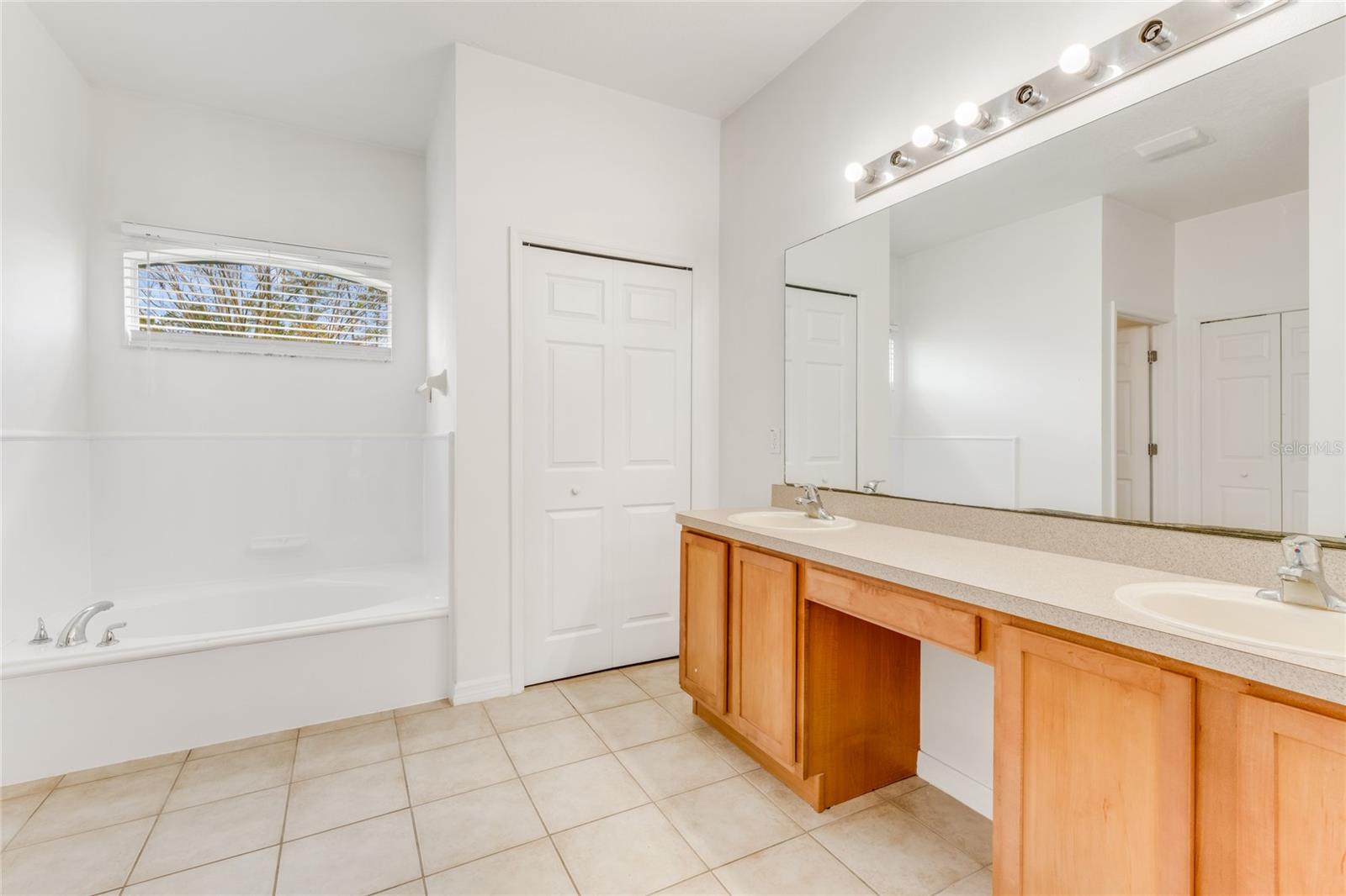 34 RICHARDSON DR, PALM COAST, FL, 32164