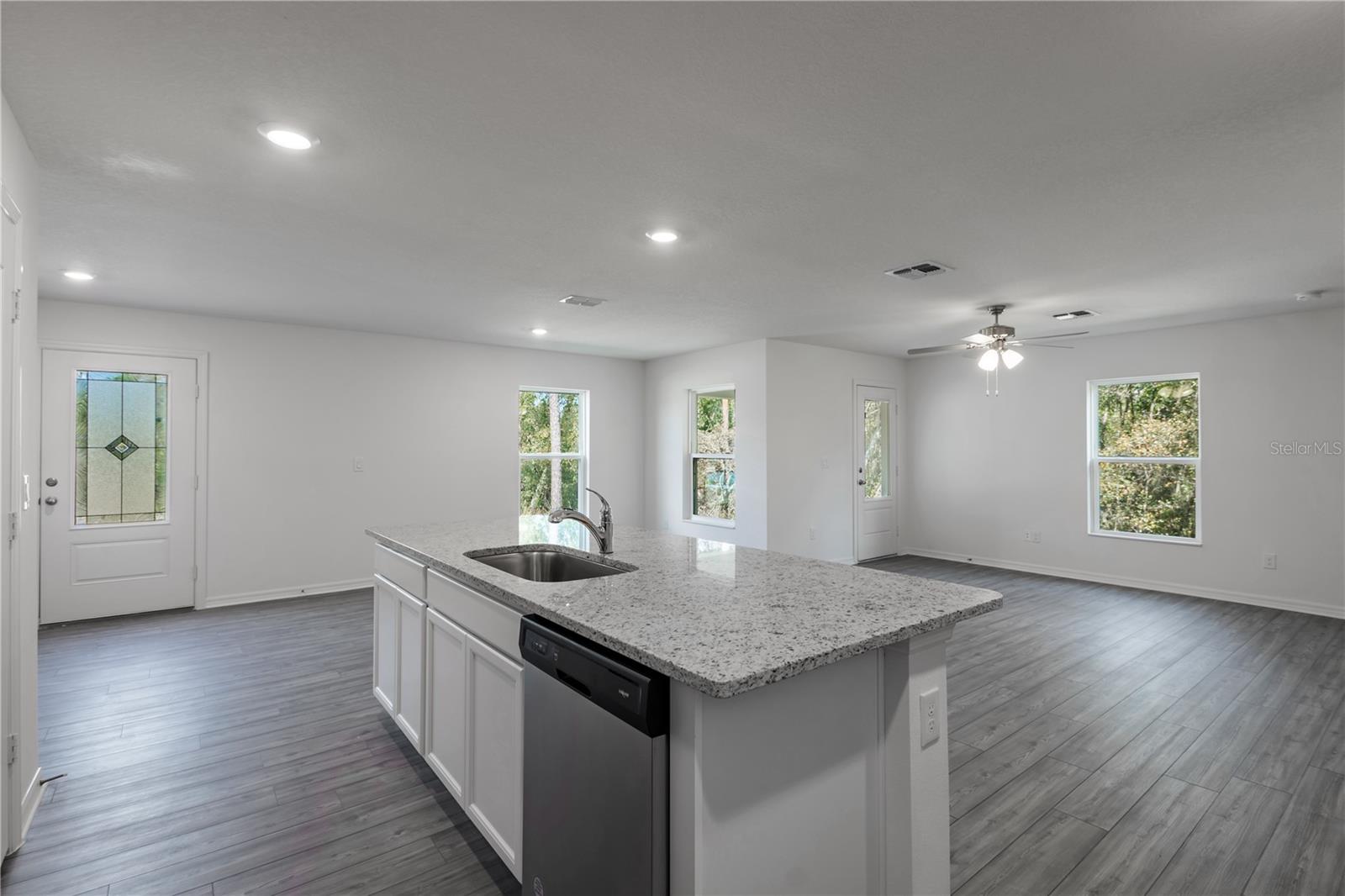 596 BAY LEAF DR, POINCIANA, FL, 34759