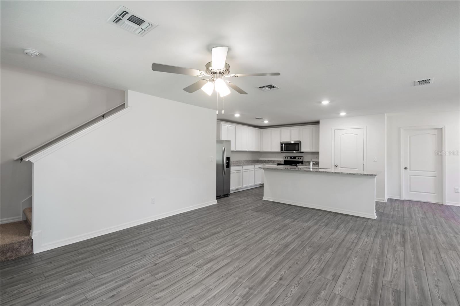596 BAY LEAF DR, POINCIANA, FL, 34759