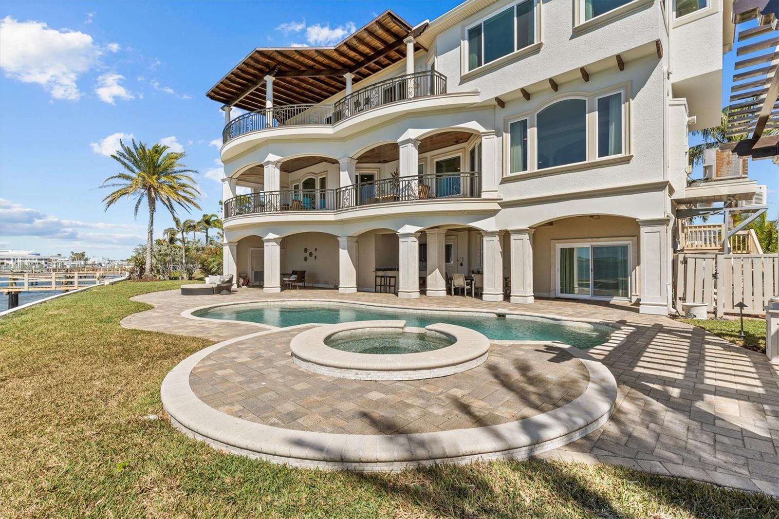 2402 BAYWOOD DR W, DUNEDIN, FL, 34698