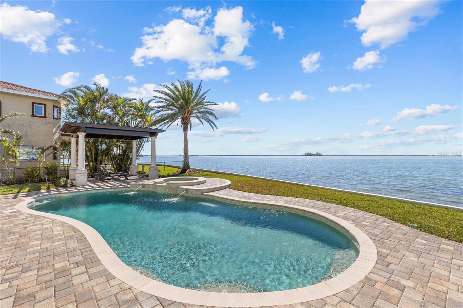 2402 BAYWOOD DR W, DUNEDIN, FL, 34698