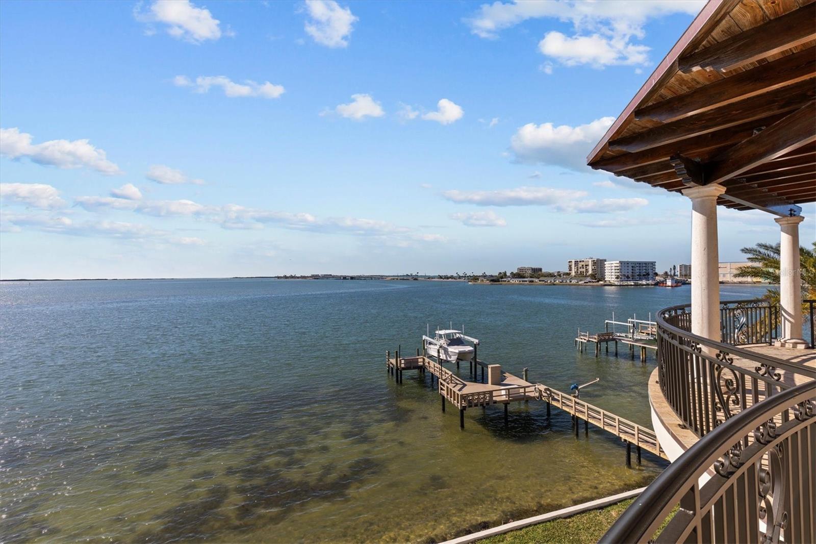 2402 BAYWOOD DR W, DUNEDIN, FL, 34698