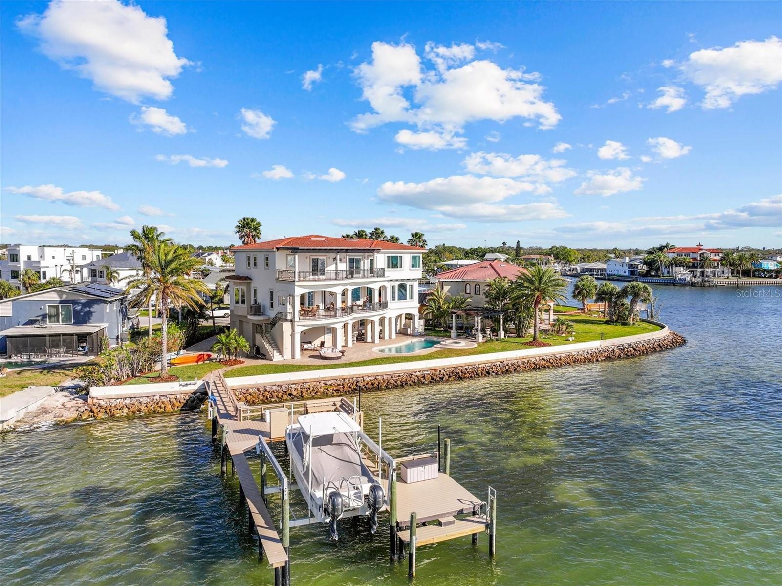 2402 BAYWOOD DR W, DUNEDIN, FL, 34698