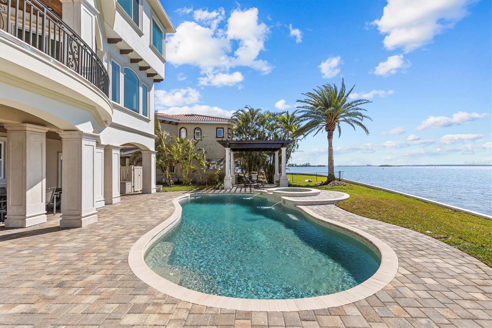 2402 BAYWOOD DR W, DUNEDIN, FL, 34698