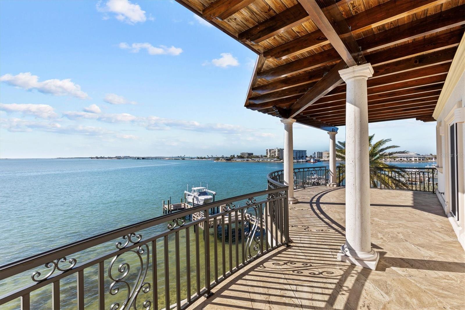 2402 BAYWOOD DR W, DUNEDIN, FL, 34698