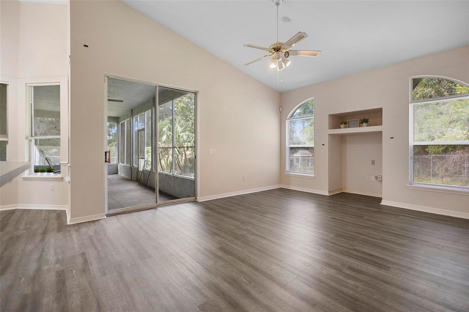 2395 OLD REYNOLDS RD, DE LEON SPRINGS, FL, 32130