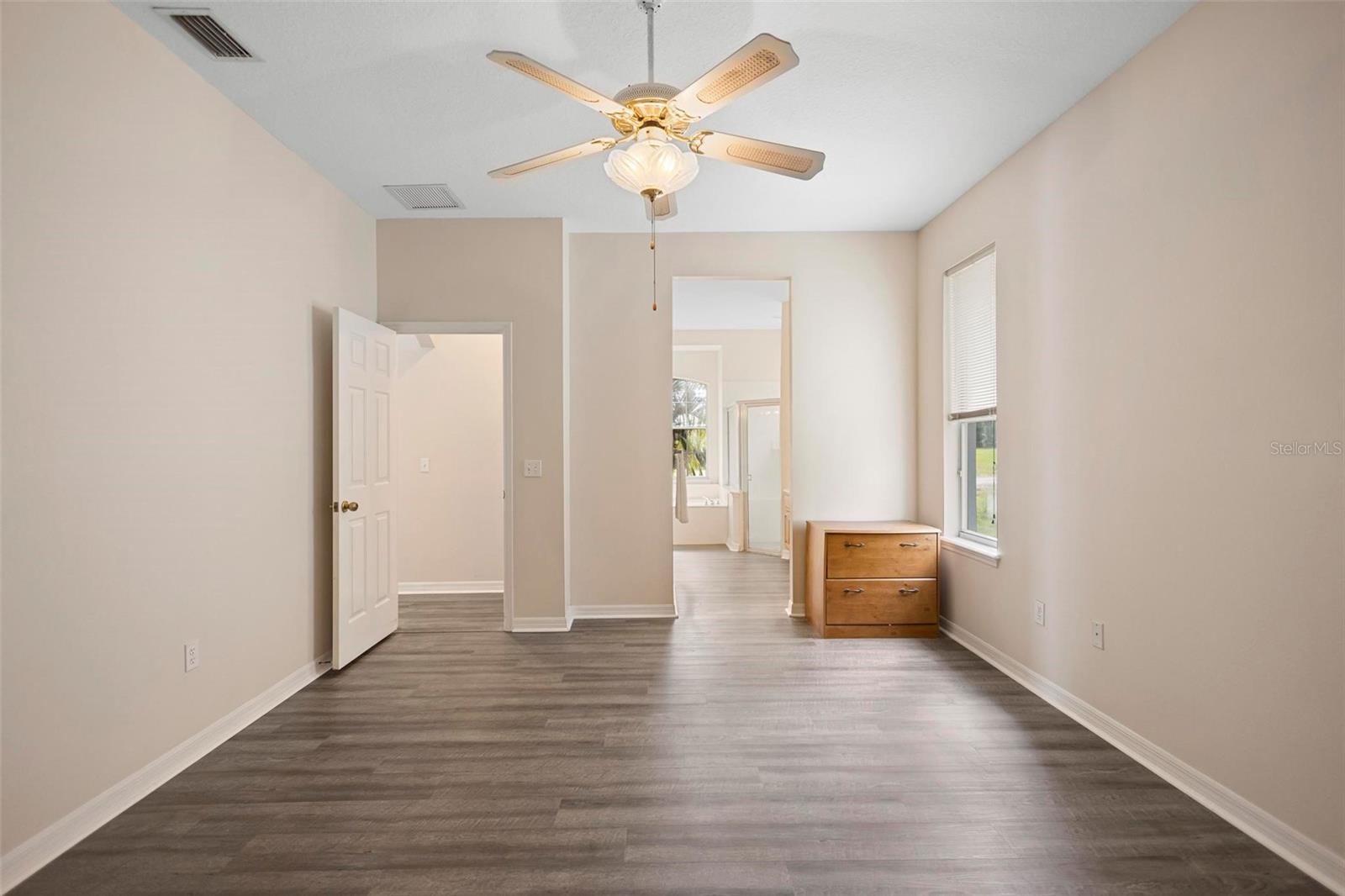 2395 OLD REYNOLDS RD, DE LEON SPRINGS, FL, 32130