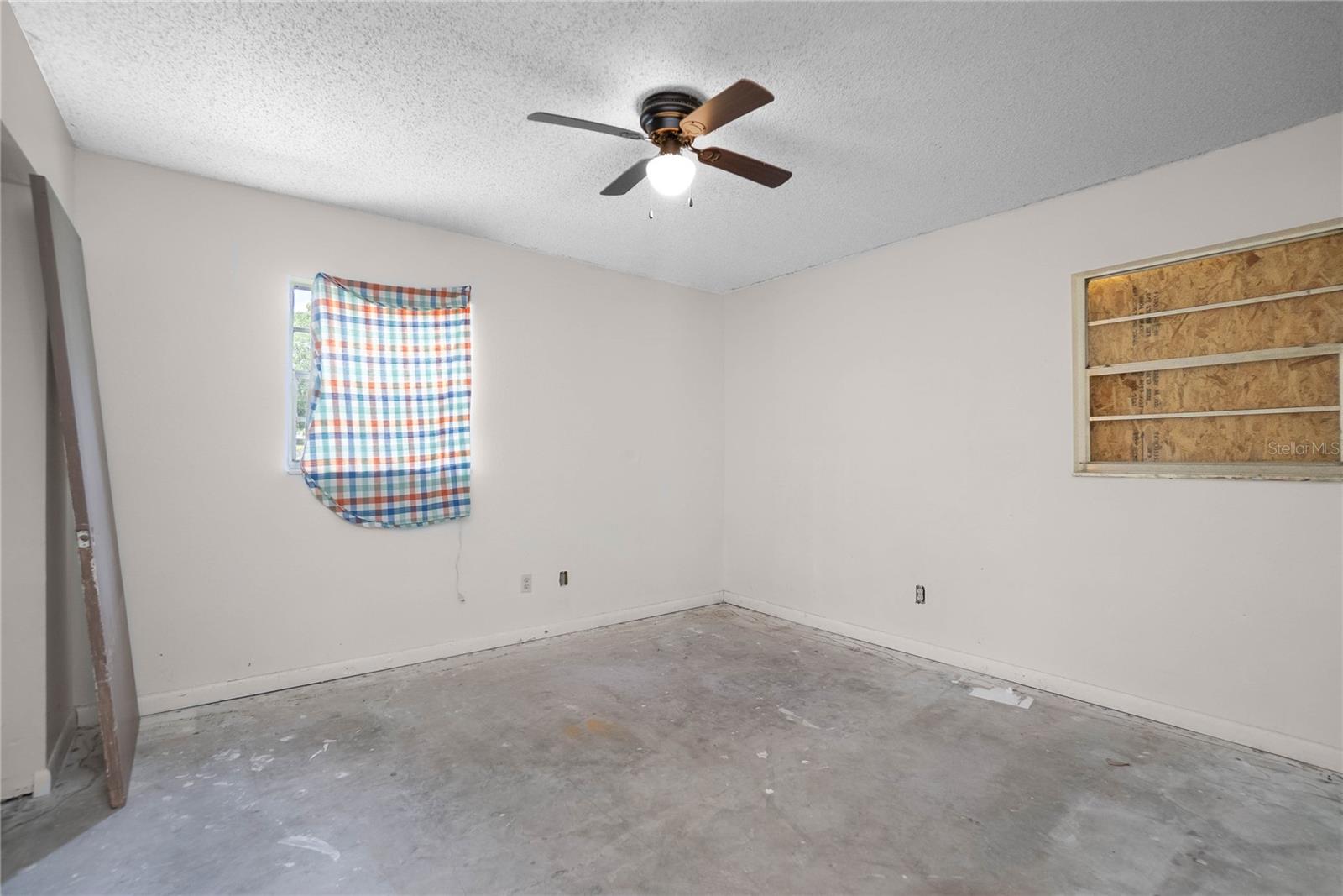 1561 NW 21ST ST, CRYSTAL RIVER, FL, 34428