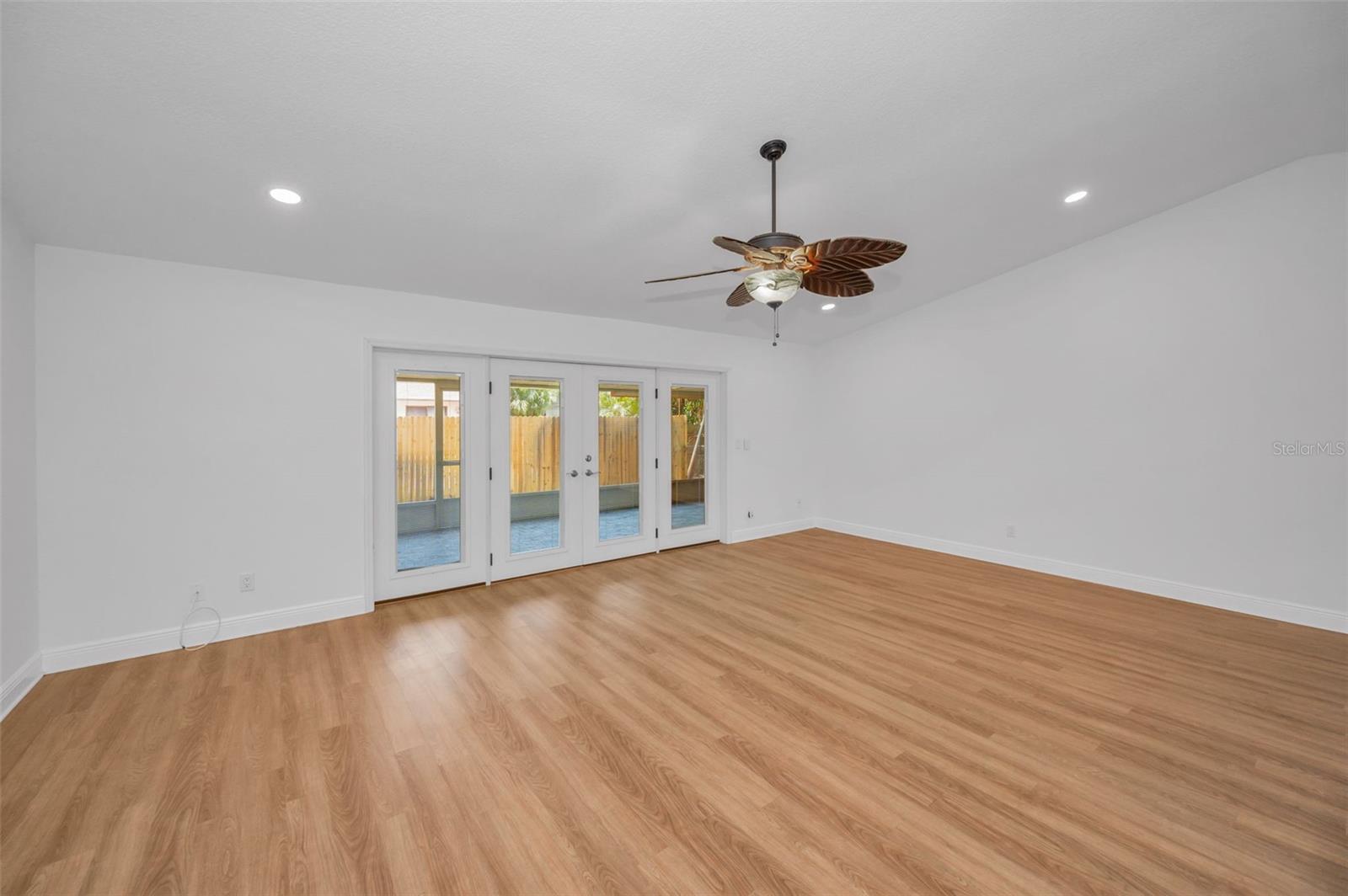 2200 HORAN WAY S, GULFPORT, FL, 33707