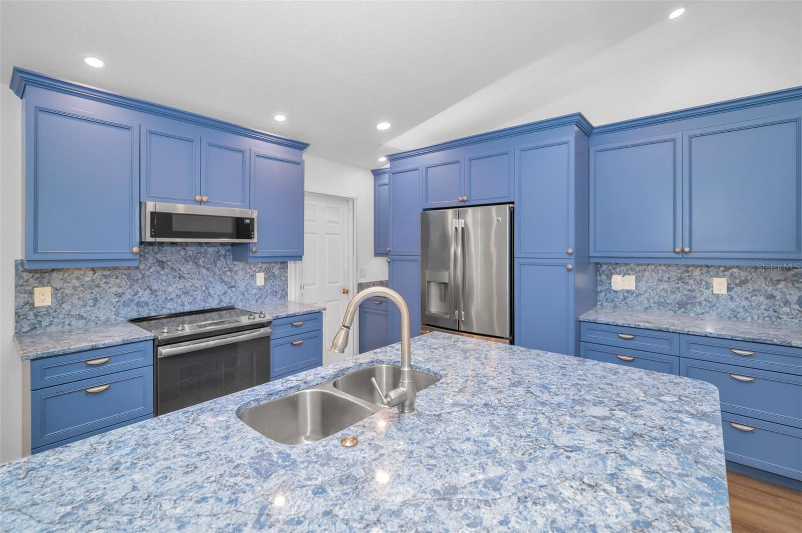 2200 HORAN WAY S, GULFPORT, FL, 33707