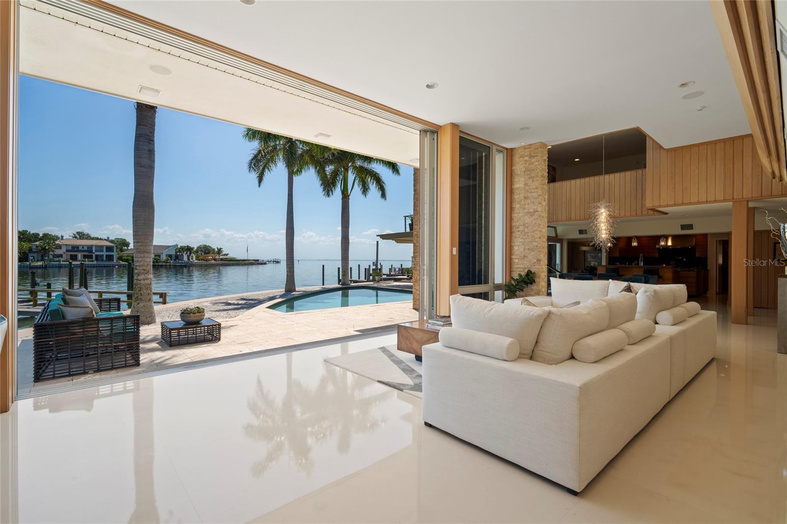 10 BRIGHTWATERS CIR NE, ST PETERSBURG, FL, 33704