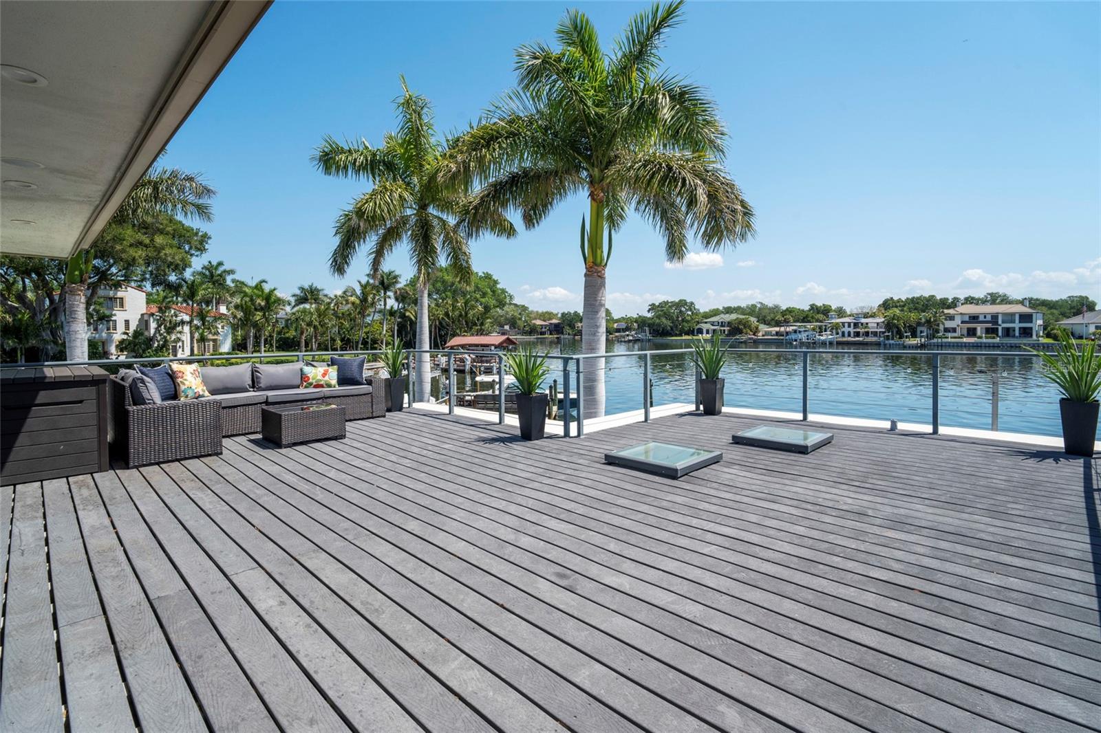 10 BRIGHTWATERS CIR NE, ST PETERSBURG, FL, 33704