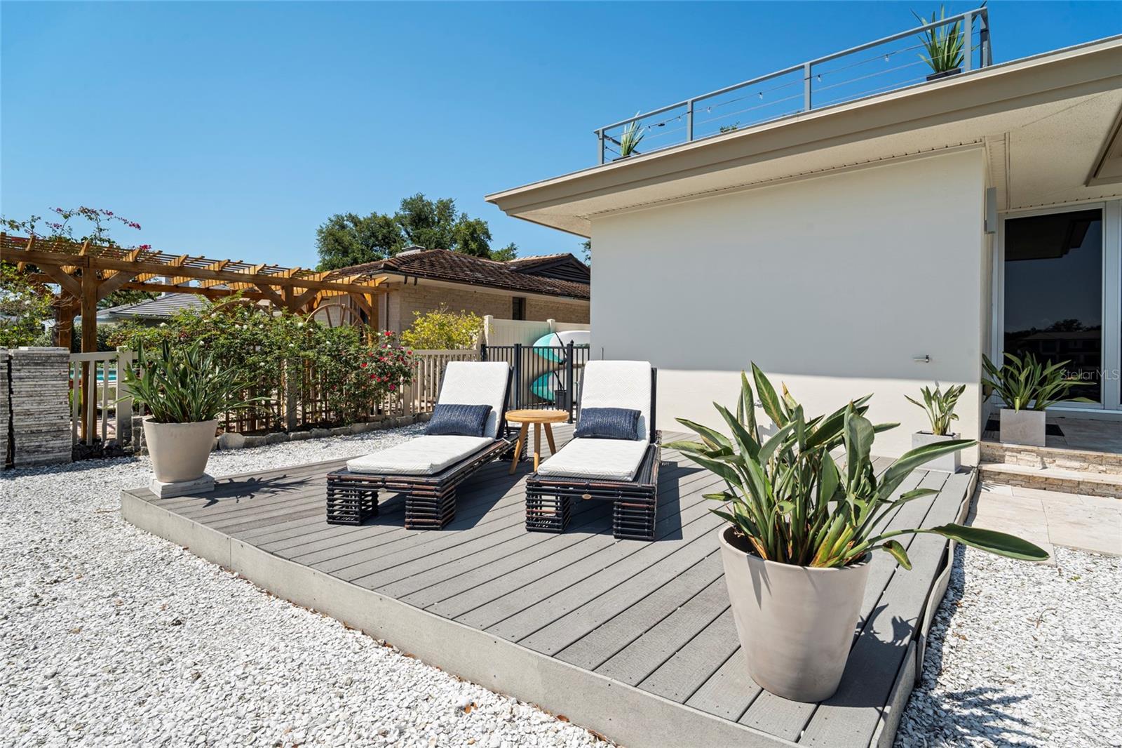 10 BRIGHTWATERS CIR NE, ST PETERSBURG, FL, 33704