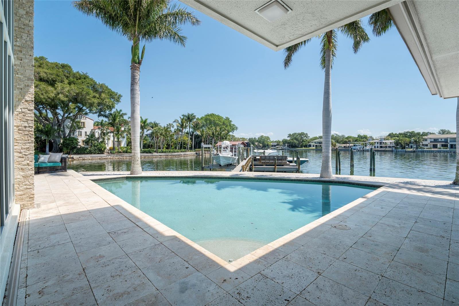 10 BRIGHTWATERS CIR NE, ST PETERSBURG, FL, 33704